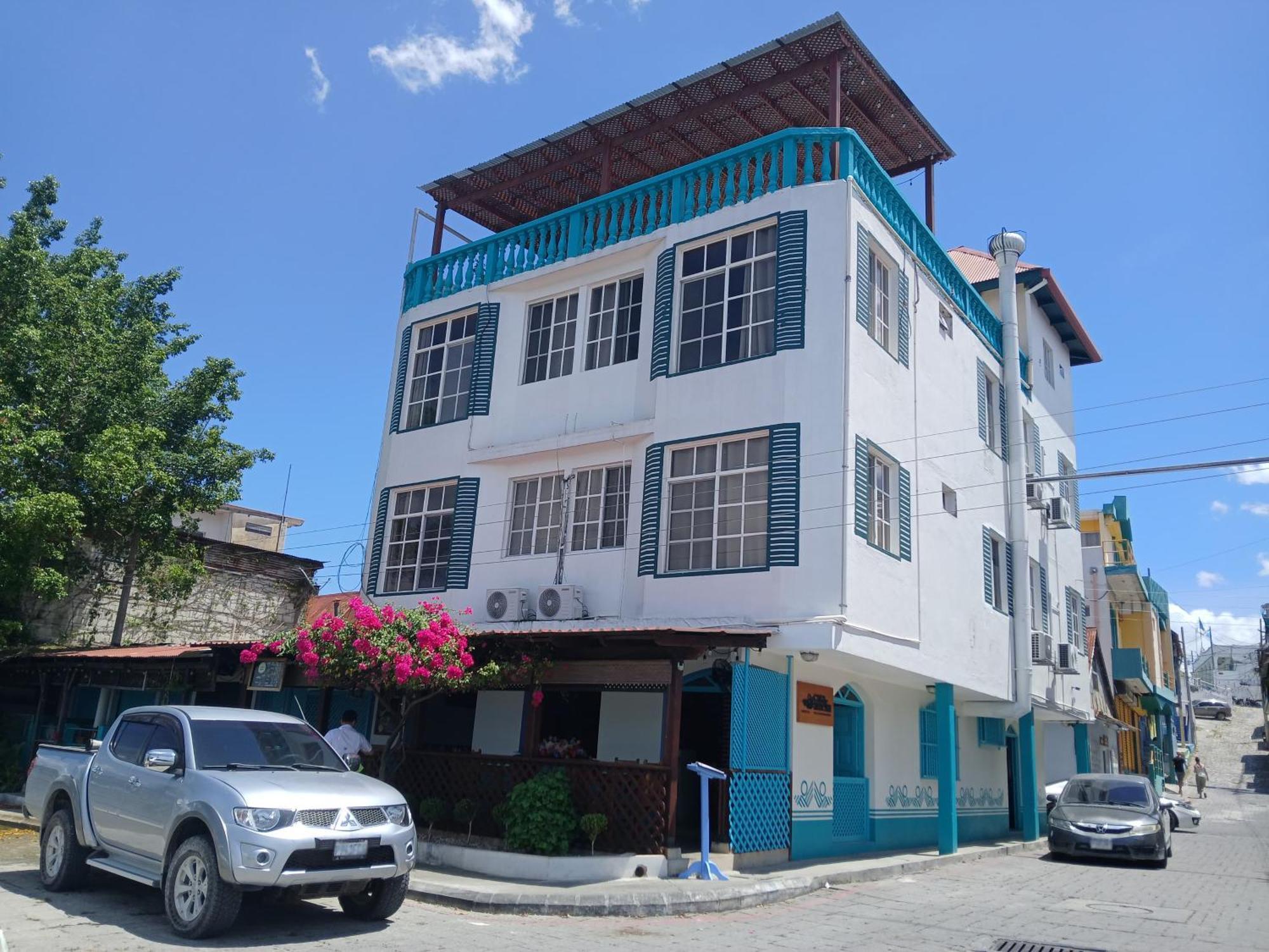 Hotel Casa Amelia Flores Extérieur photo